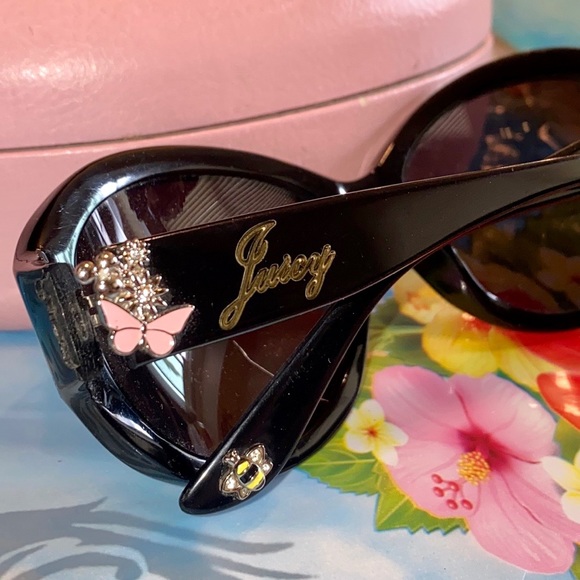 π Juicy Couture Sunglasses W/ Butterfly & Flower! - Picture 2 of 10